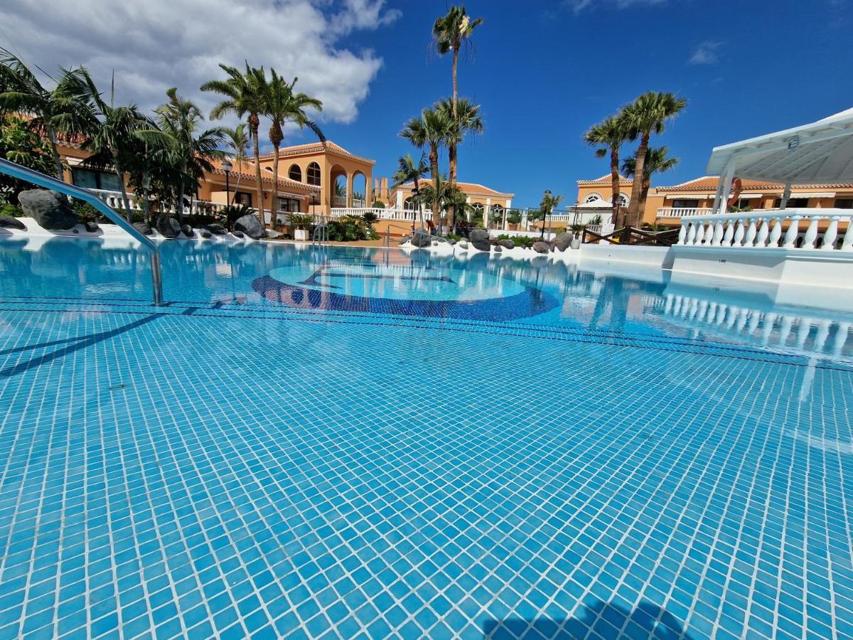 Exclusive Penthouse Playa Las Vistas 4 Close To The Sea And Beach, Aircondition For A Fee, Wifi, Terrace, Heated Pool 美洲海滩 外观 照片